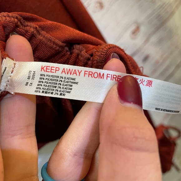 Free People Intimately Meant To Be Ruched Top Bell Sleeve in Cherry Chai -size M - Picture 10 of 13